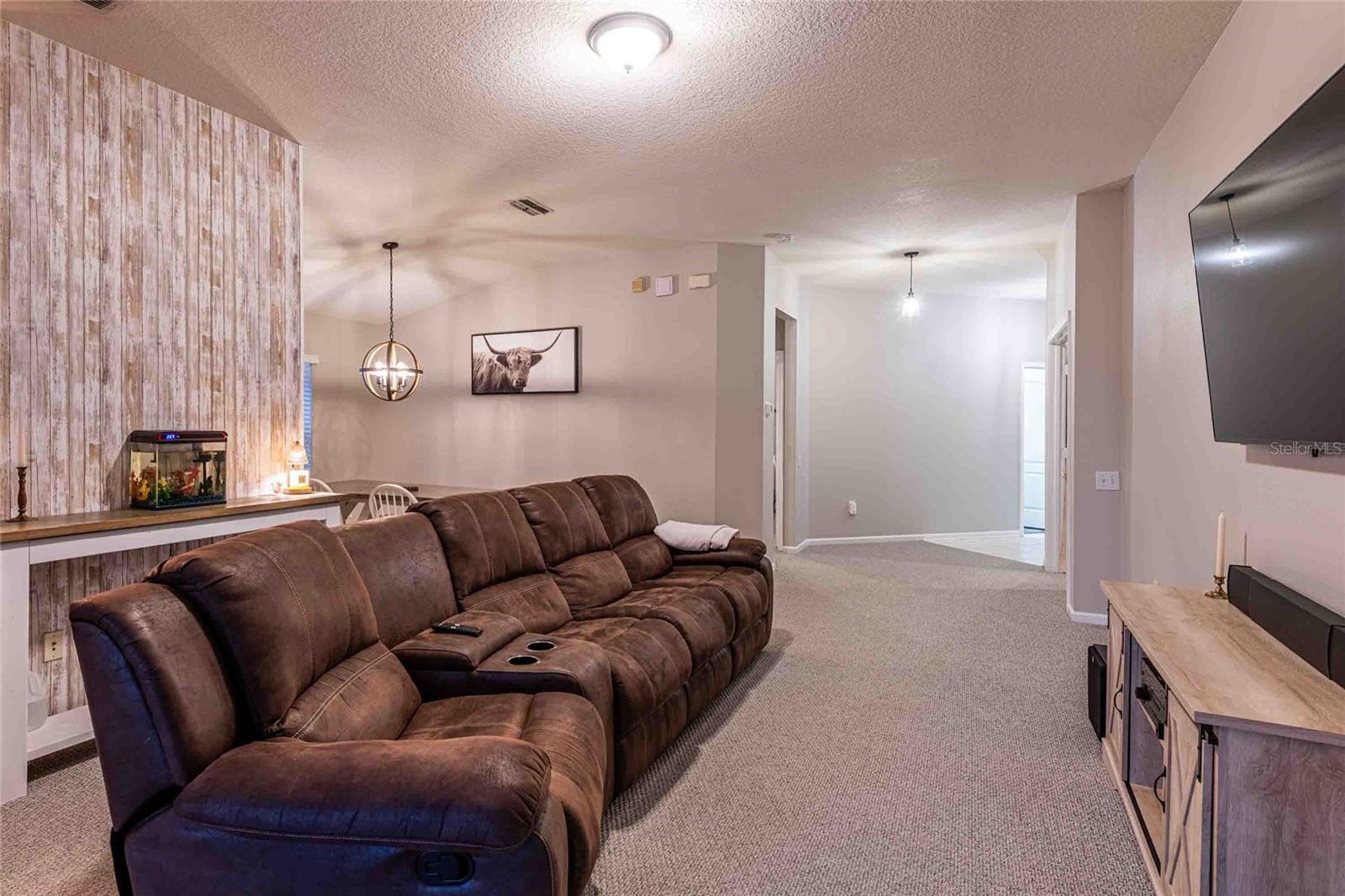 LEXINGTON OAKS VILLAGES - Residential