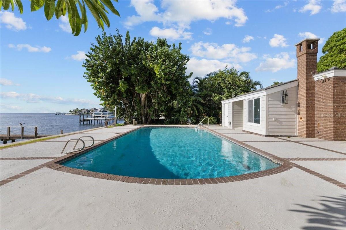 BAY COLONY ESTATES - Residential