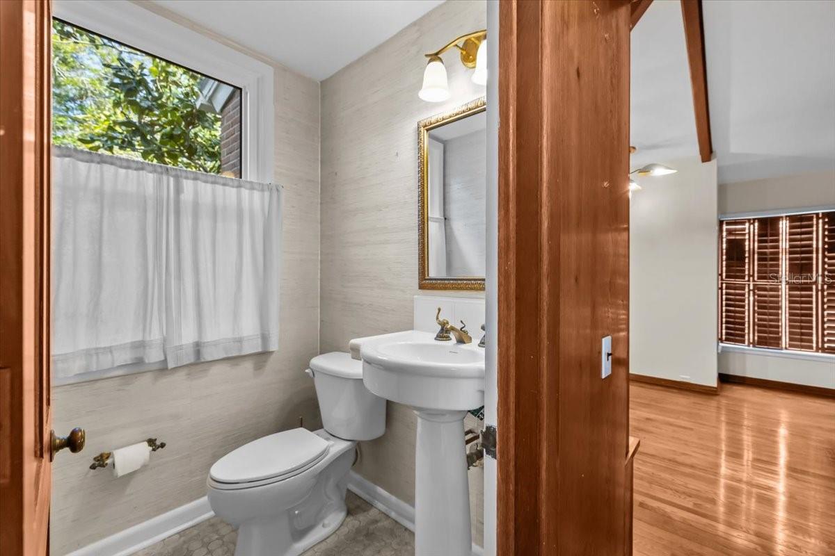 BAY COLONY ESTATES - Residential