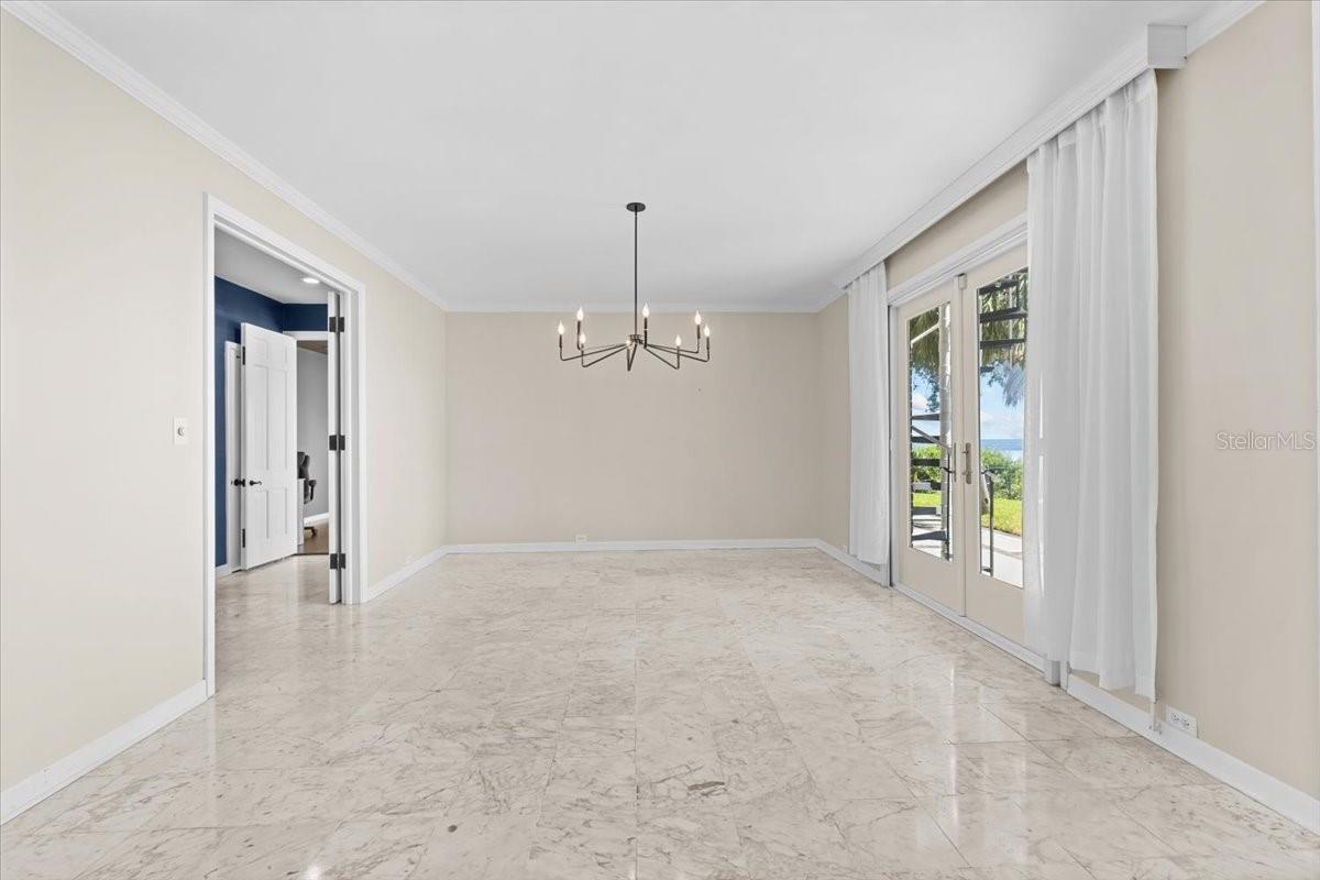 BAY COLONY ESTATES - Residential