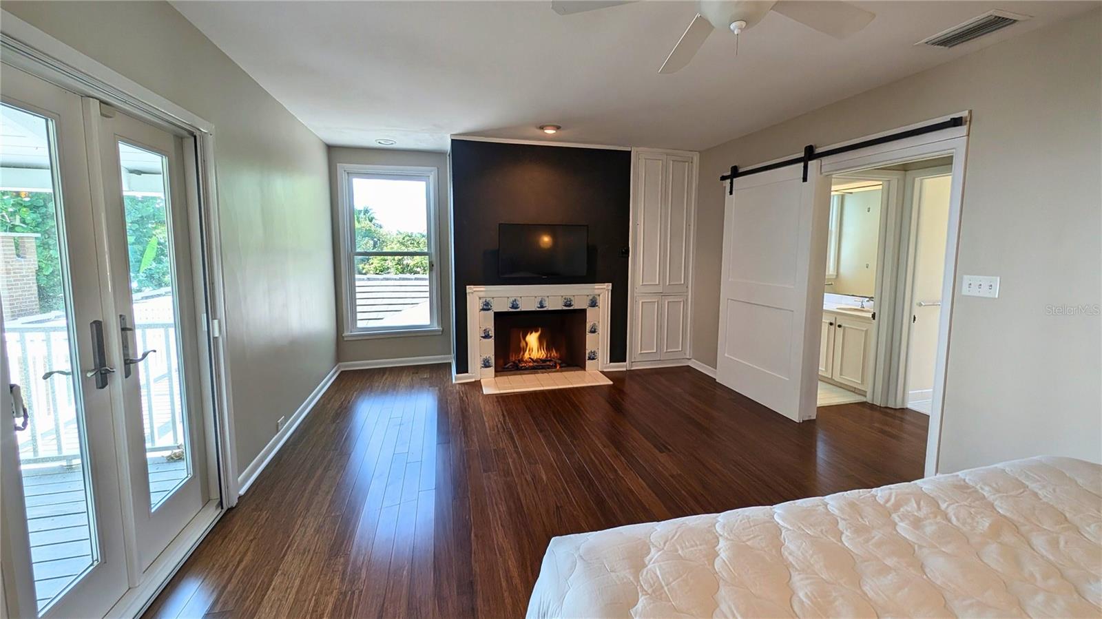 BAY COLONY ESTATES - Residential