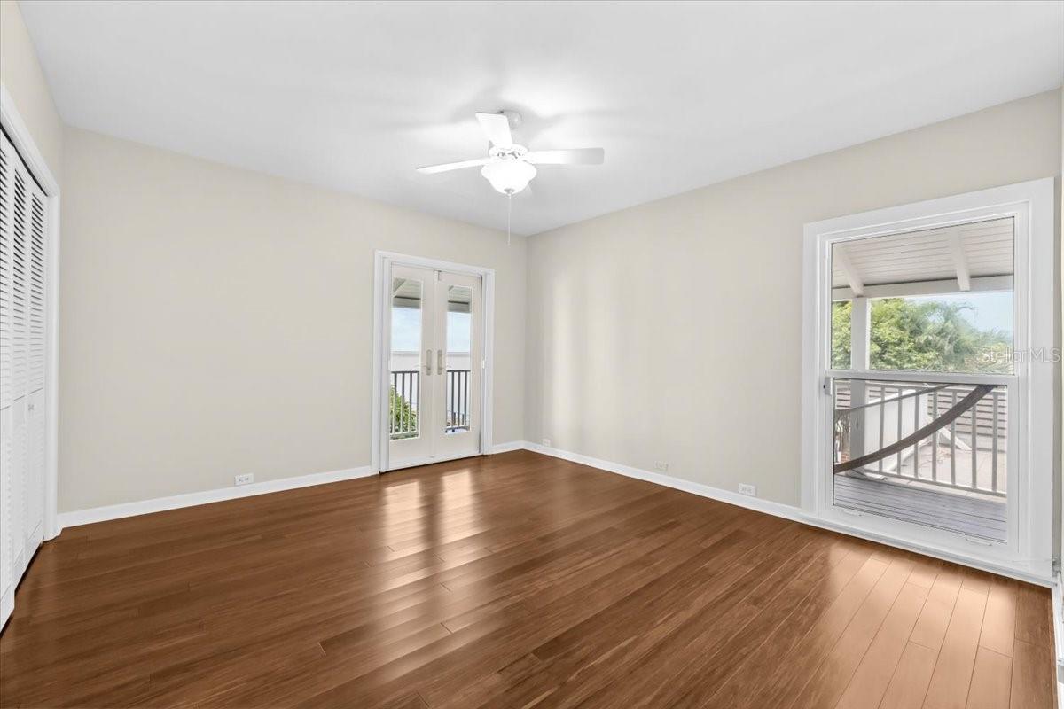 BAY COLONY ESTATES - Residential