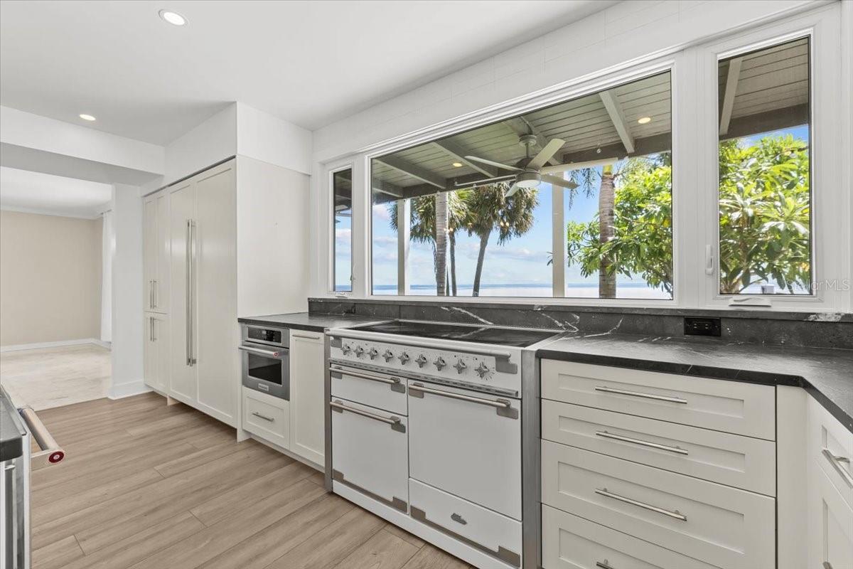 BAY COLONY ESTATES - Residential