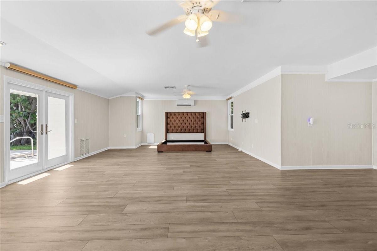 BAY COLONY ESTATES - Residential