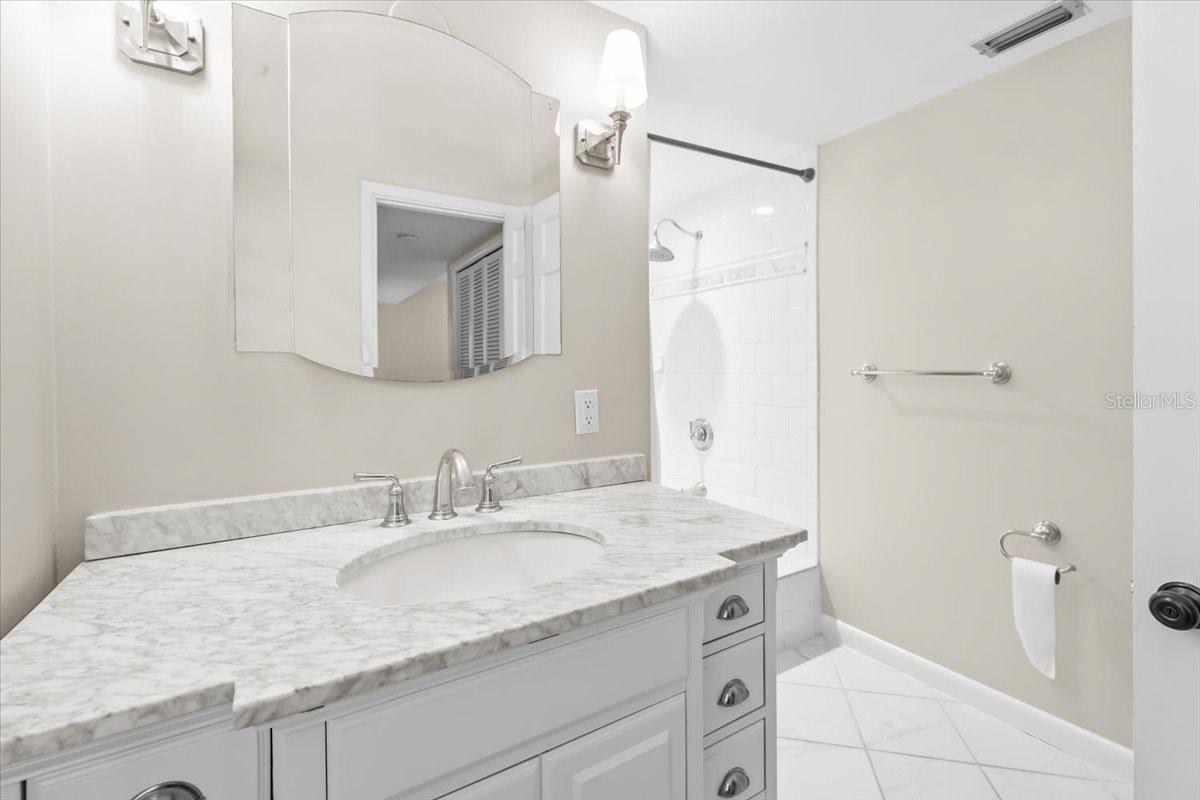 BAY COLONY ESTATES - Residential