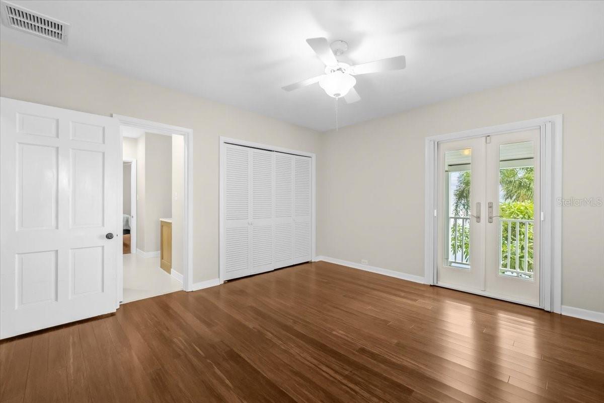 BAY COLONY ESTATES - Residential