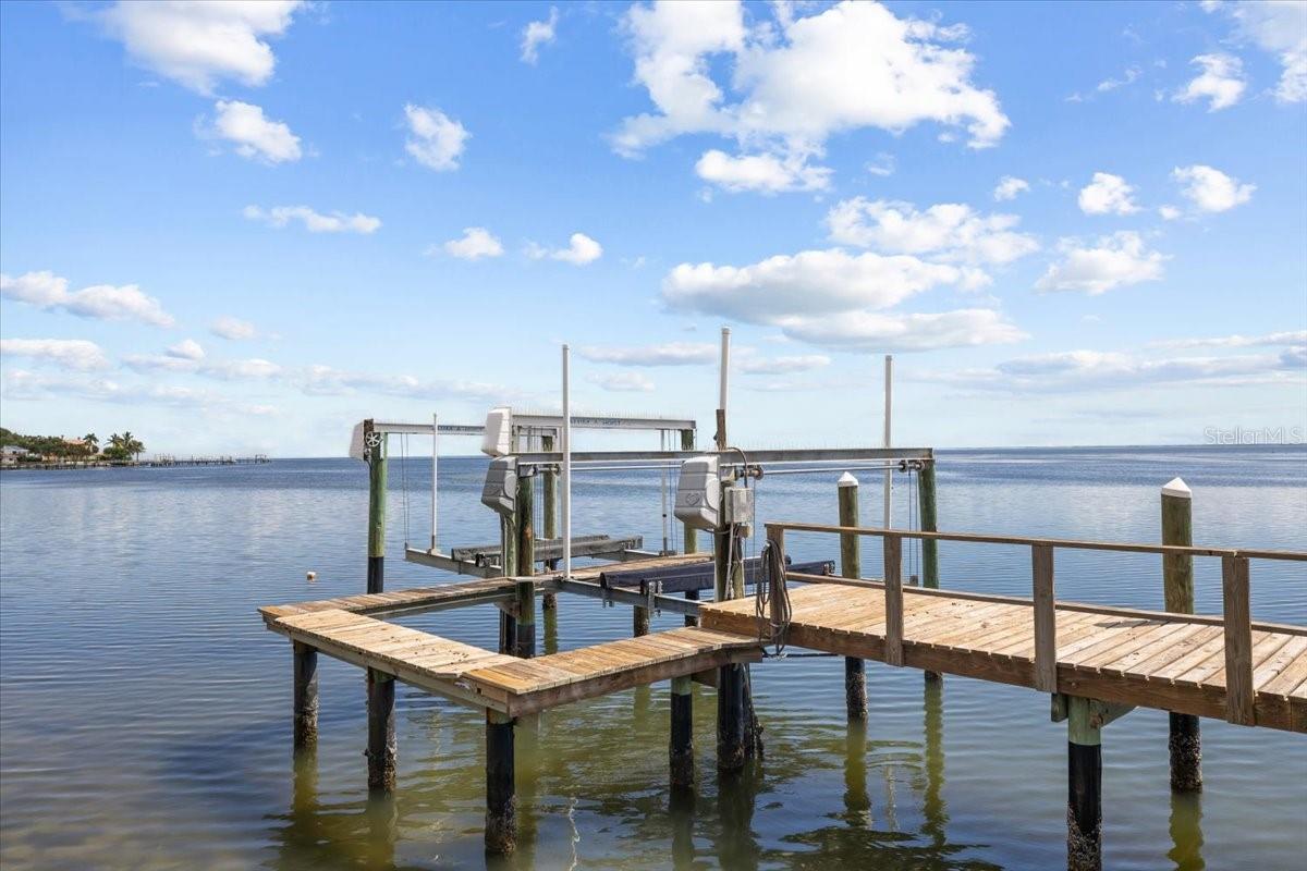 BAY COLONY ESTATES - Residential