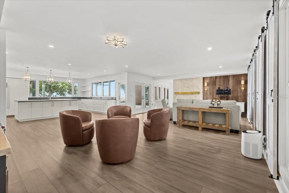 BAY COLONY ESTATES - Residential
