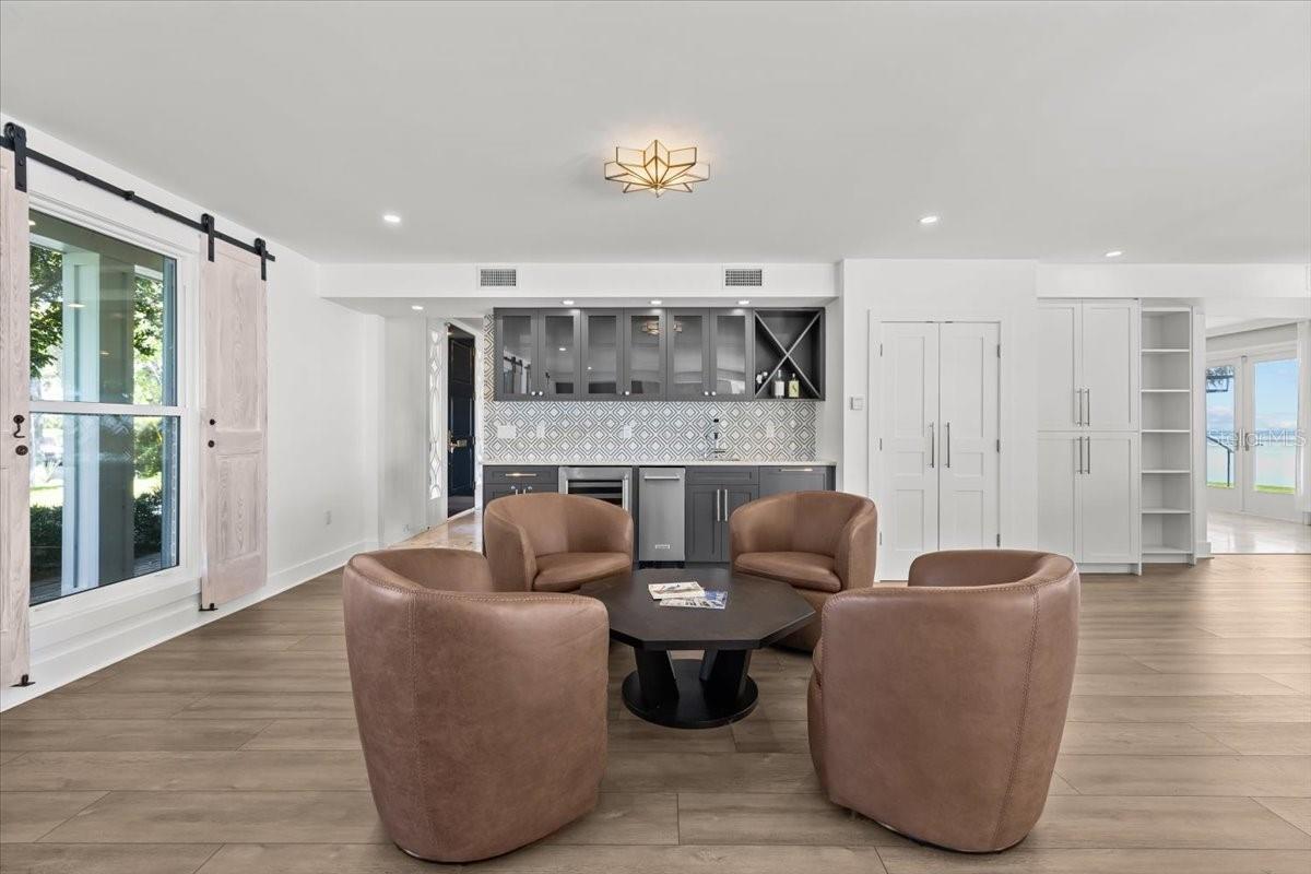 BAY COLONY ESTATES - Residential