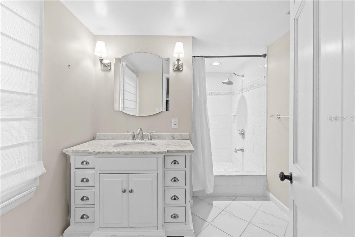 BAY COLONY ESTATES - Residential