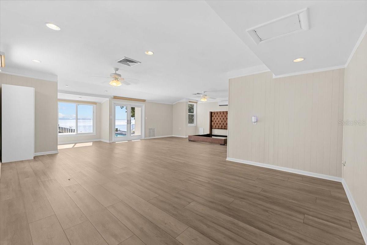 BAY COLONY ESTATES - Residential