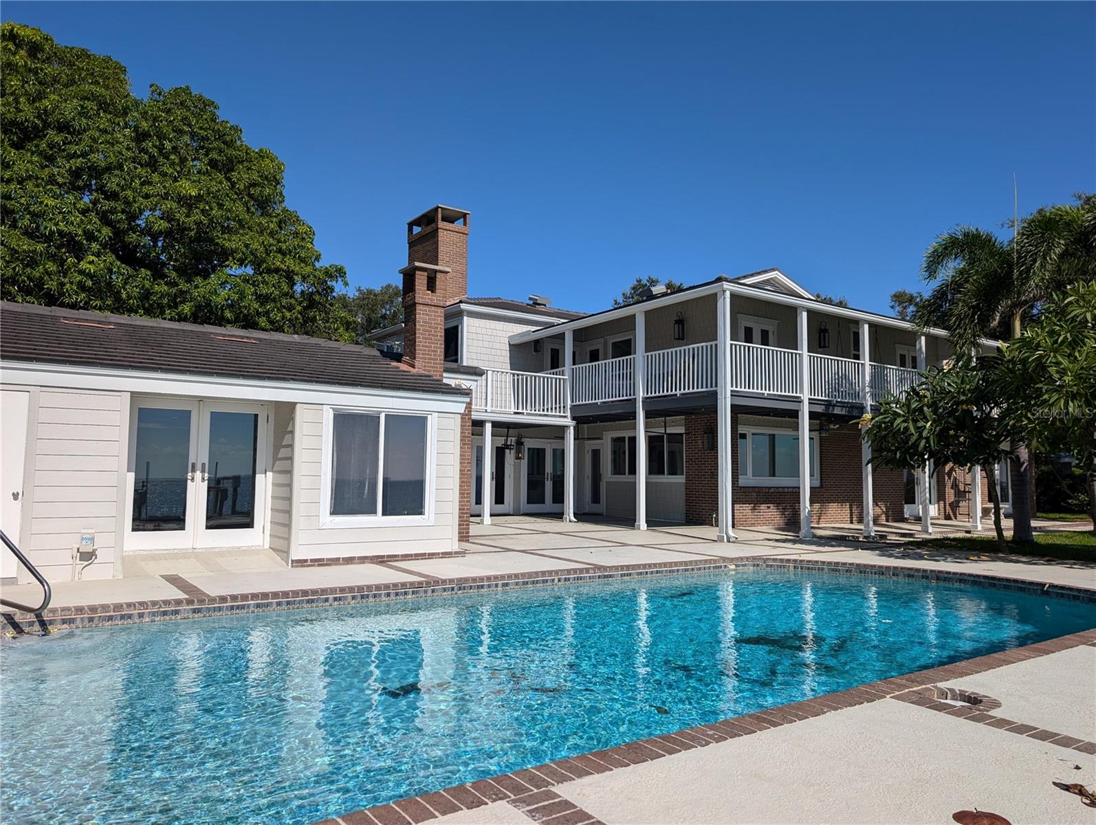 BAY COLONY ESTATES - Residential