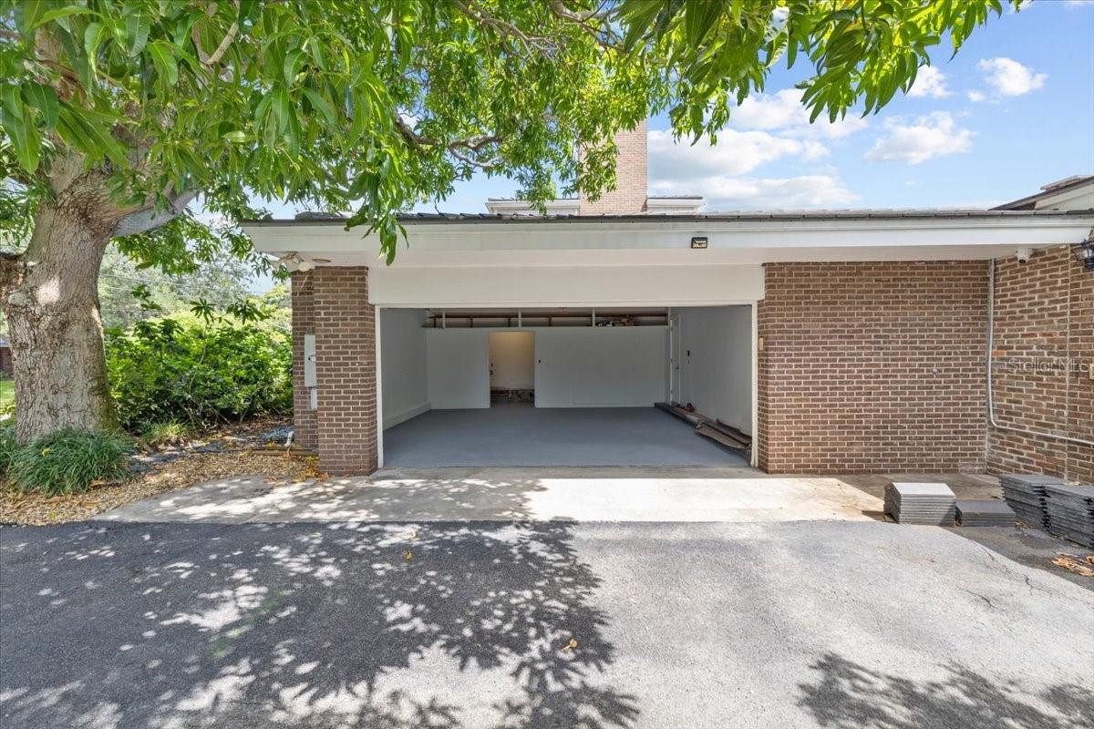 BAY COLONY ESTATES - Residential