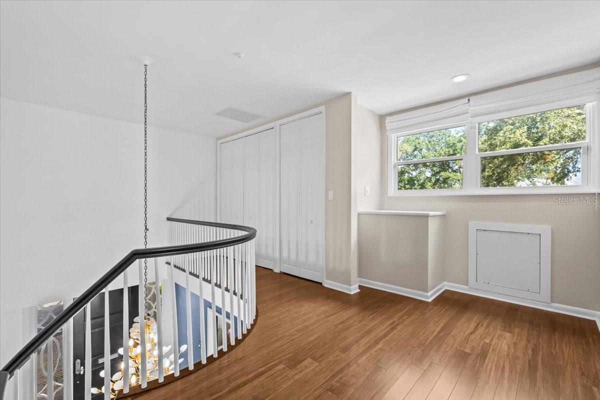 BAY COLONY ESTATES - Residential