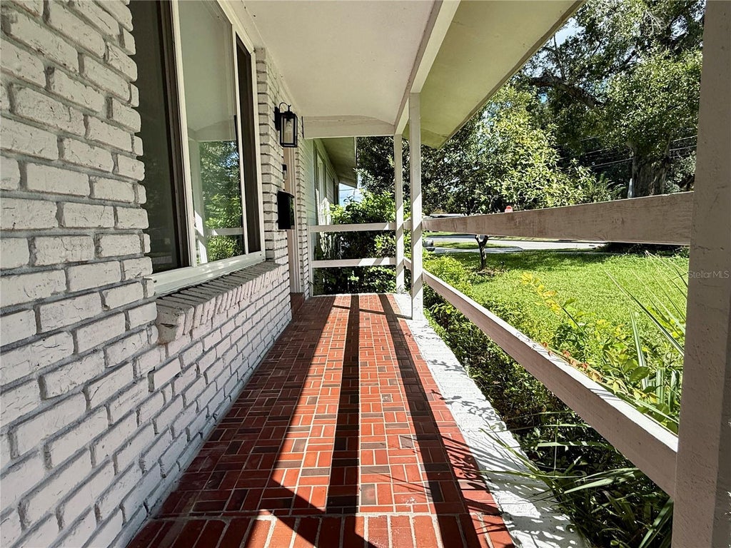 Photo of 2515 Illinois Street, Orlando, FL 32803 (MLS # O6452669)