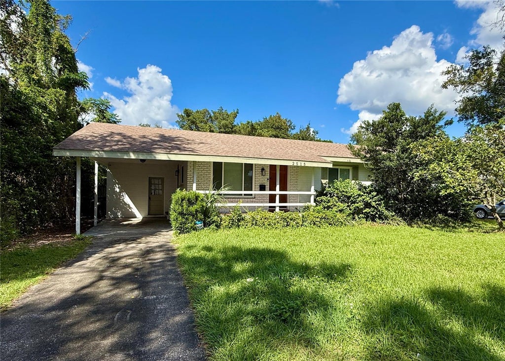 Photo of 2515 Illinois Street, Orlando, FL 32803 (MLS # O6452669)