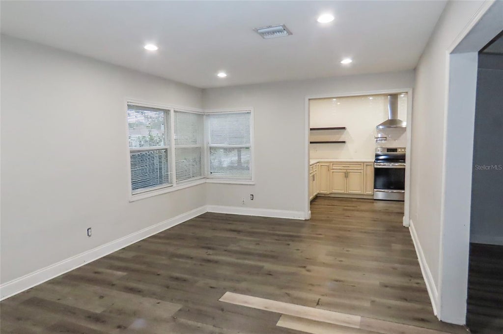 Photo of 101 N Glenwood Avenue, Clearwater, FL 33755 (MLS # TB8556176)