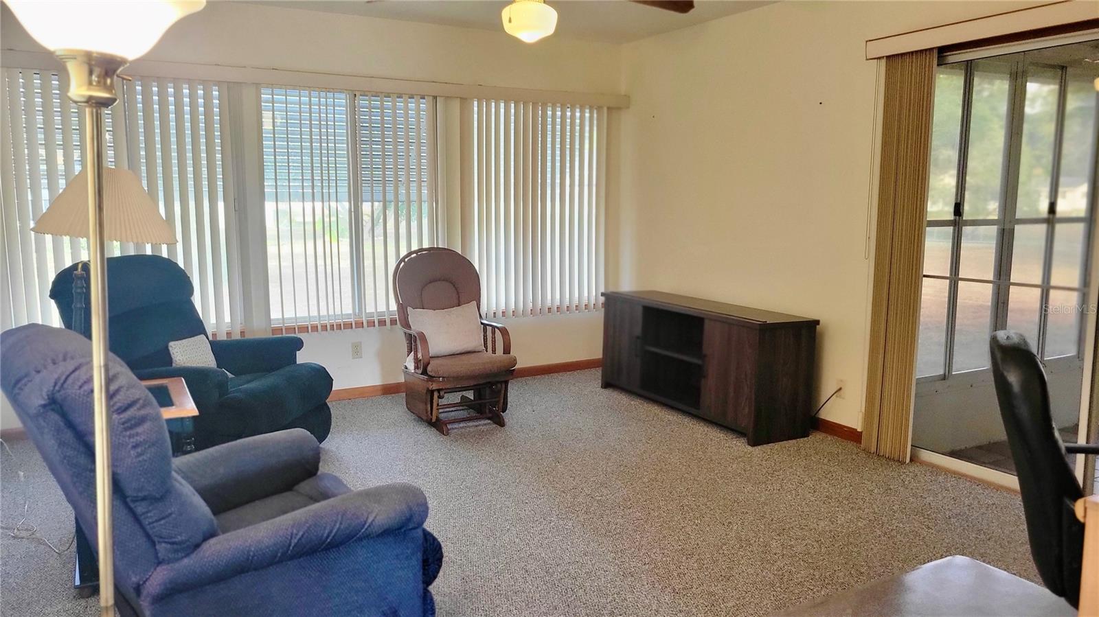 PALM CAY UN 02 & REPLAT/TRACT - Residential