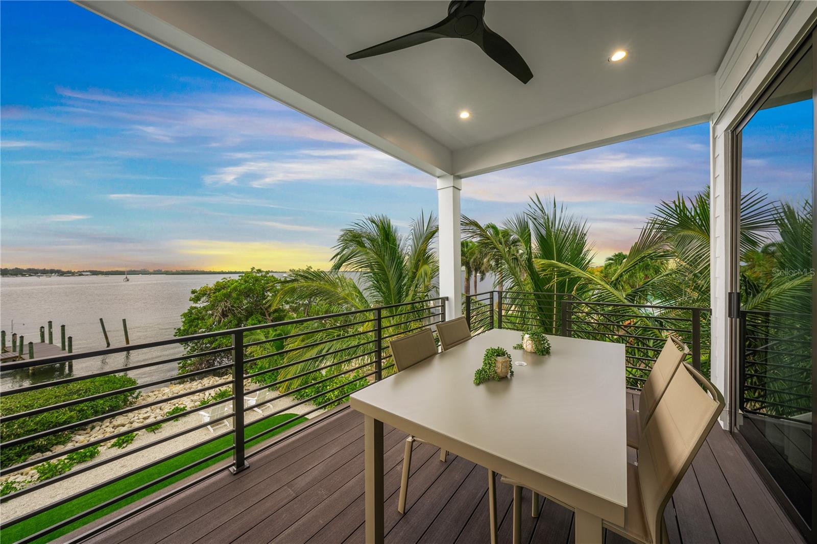 CORTEZ BEACH - Residential