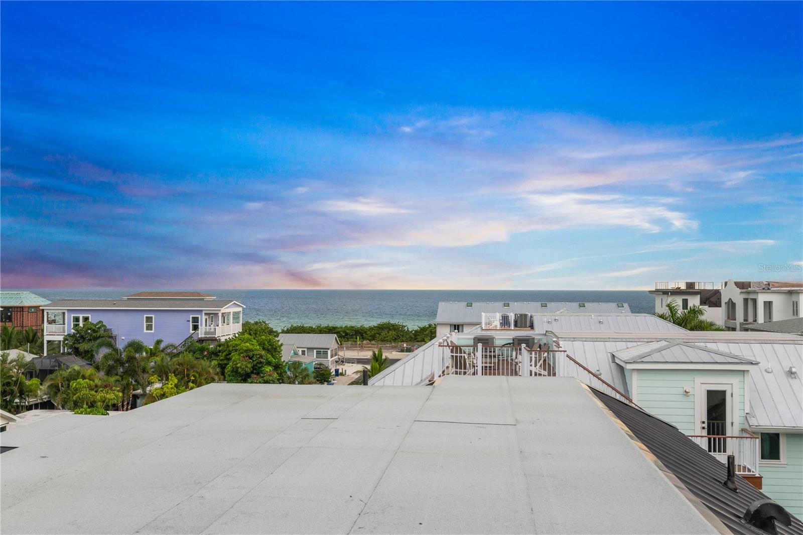 CORTEZ BEACH - Residential