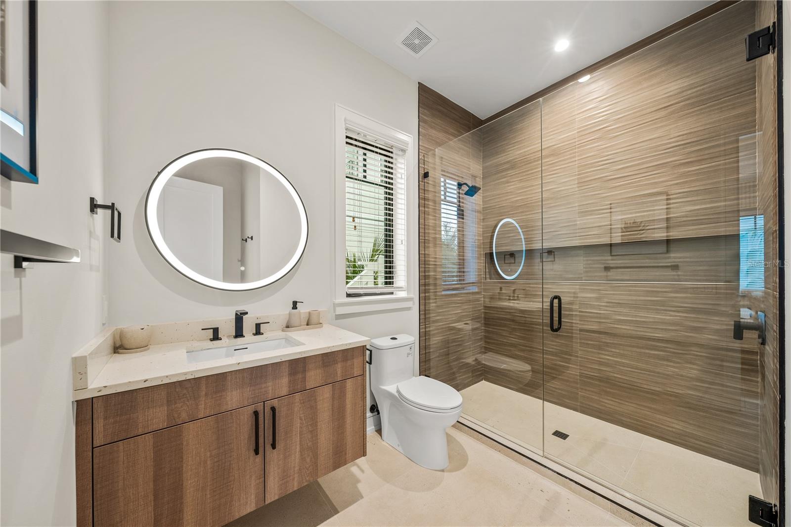 CORTEZ BEACH - Residential