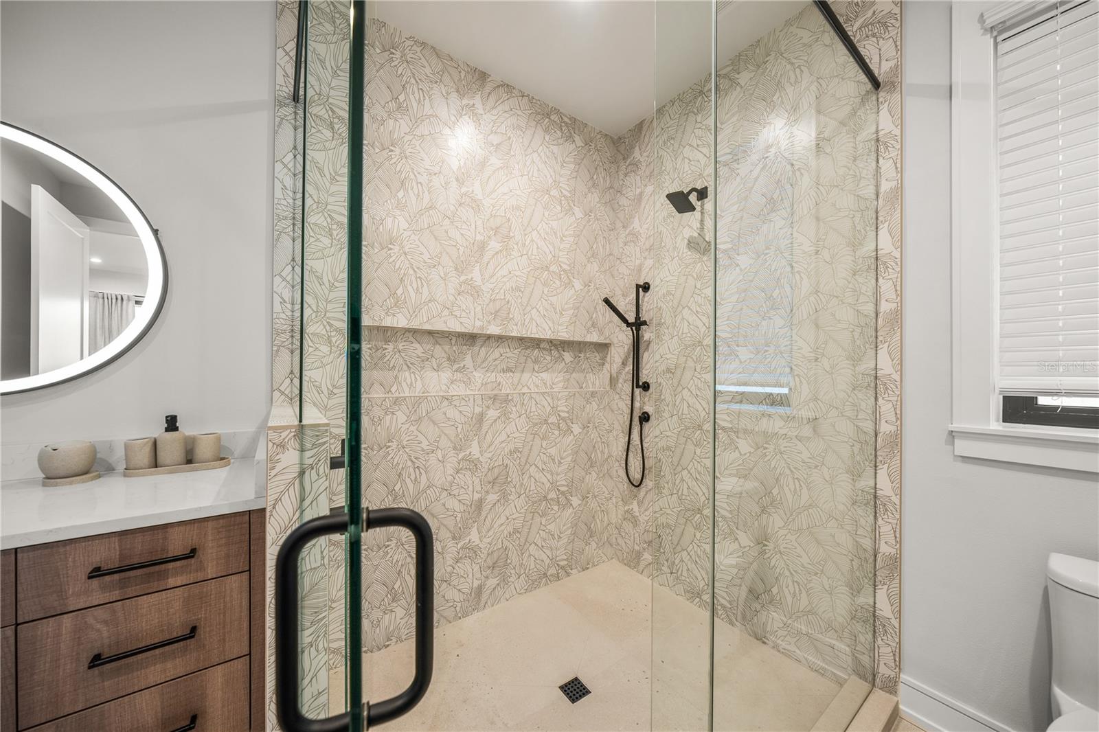 CORTEZ BEACH - Residential