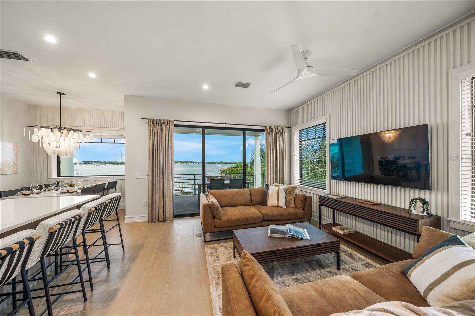 CORTEZ BEACH - Residential