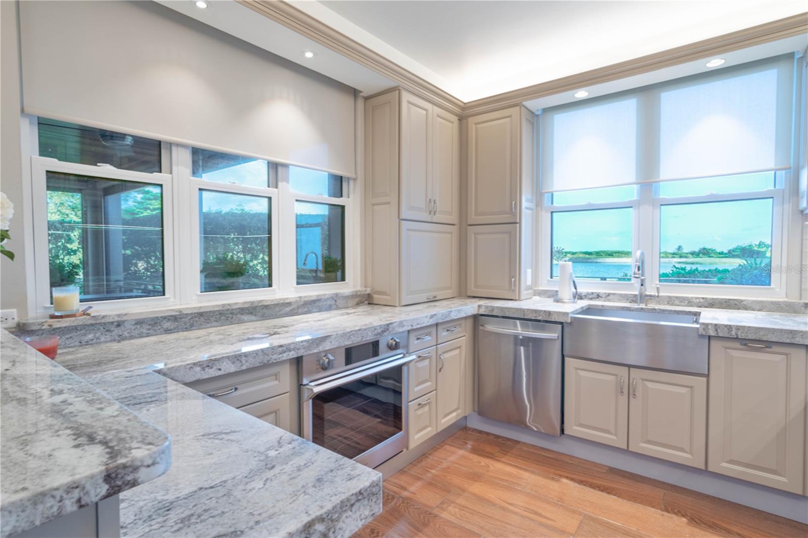 238 CANDELERO DRIVE 111