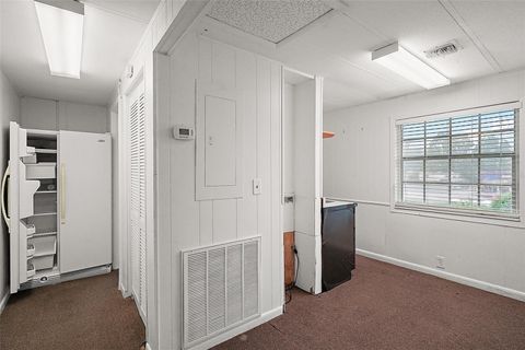 Tiny photo for 400 E Hwy 50 Highway, Clermont, FL 34711 (MLS # G5094683)