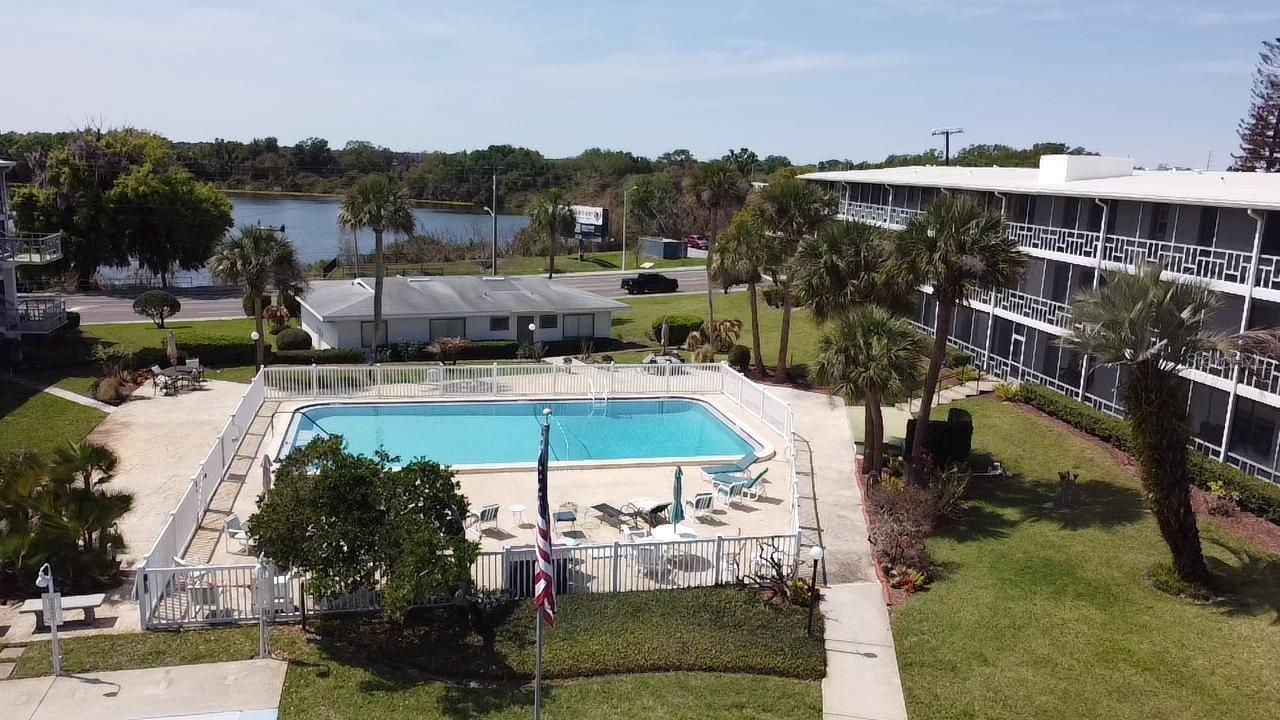 WINTER HAVEN HARBOUR APTS CONDO - Residential