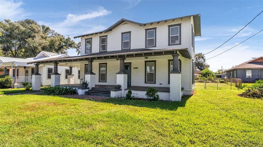 Photo of 1044 W Lime Street, Lakeland, FL 33815 (MLS # L4965828)