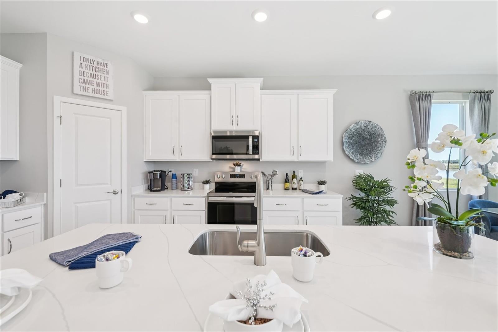 CORAL LAKES - CORAL CREEK - Residential