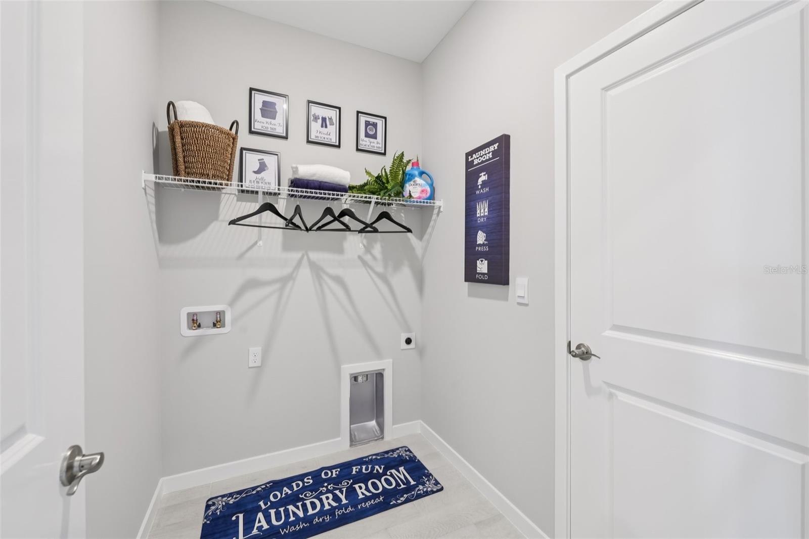 CORAL LAKES - CORAL CREEK - Residential