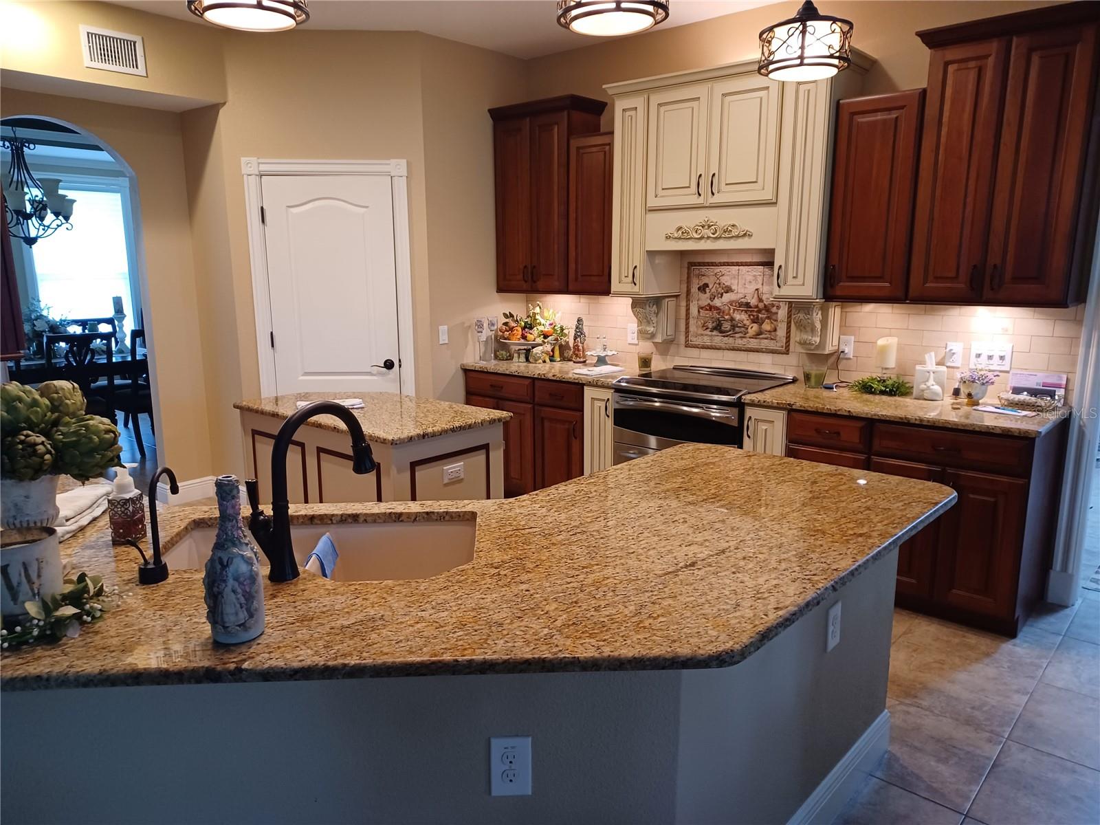 BLACK HAMMOCK - Residential