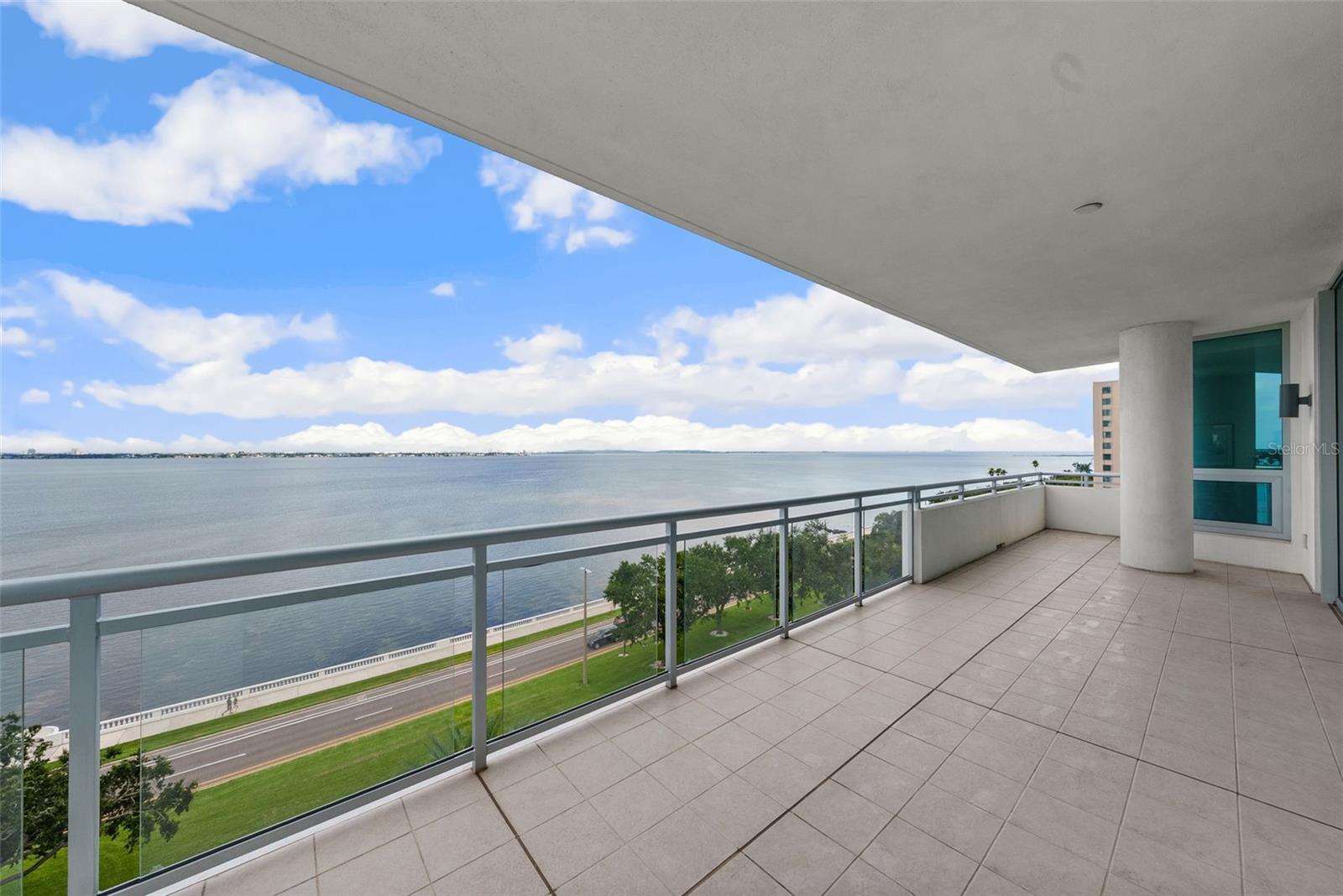 VIRAGE BAYSHORE - Residential