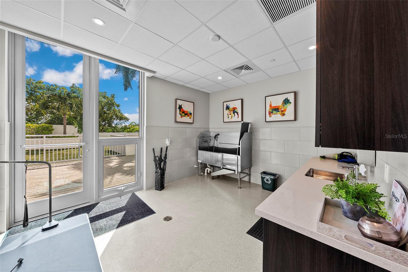 VIRAGE BAYSHORE - Residential
