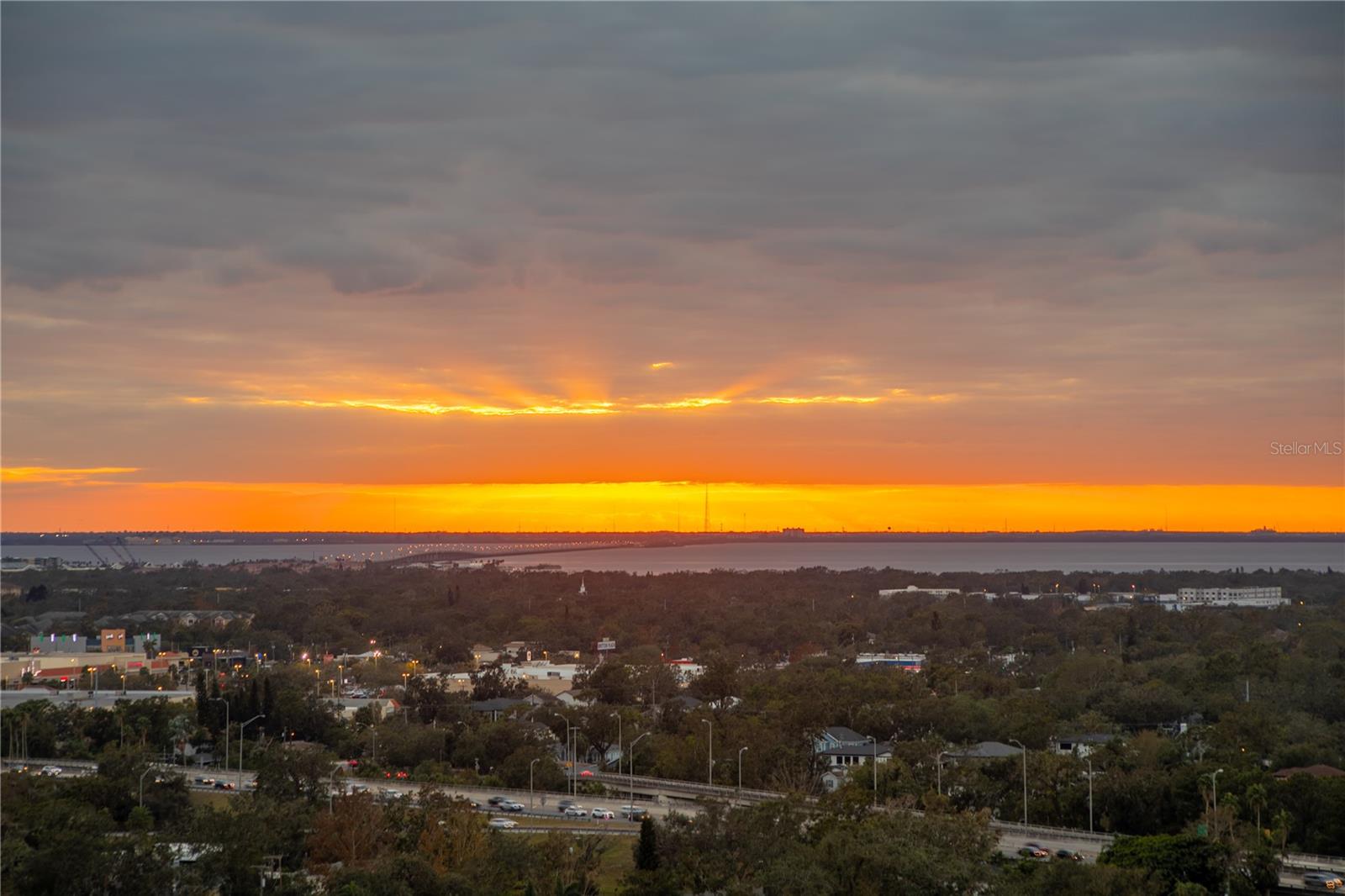 VIRAGE BAYSHORE - Residential