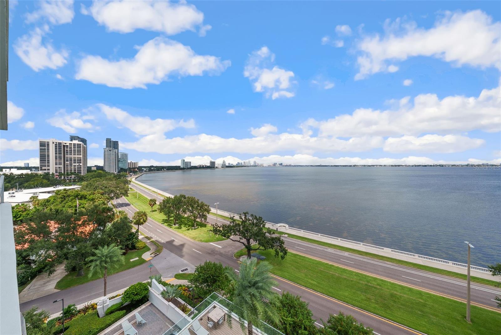 VIRAGE BAYSHORE - Residential
