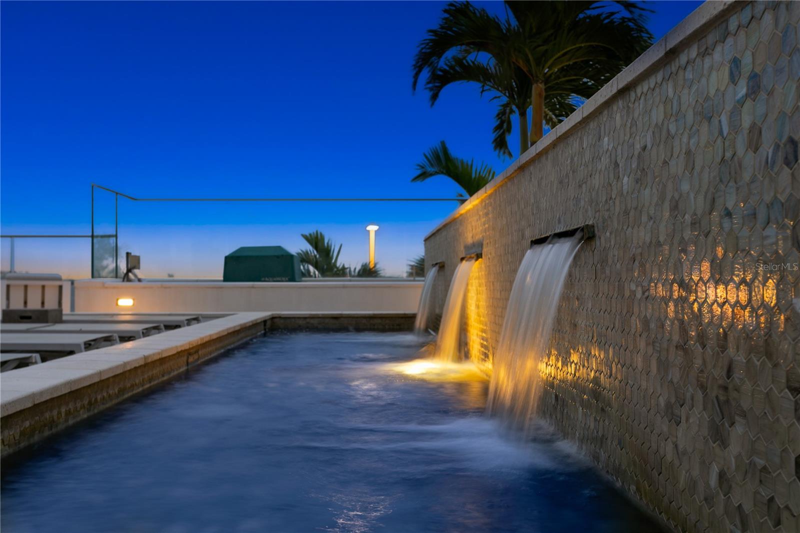 VIRAGE BAYSHORE - Residential