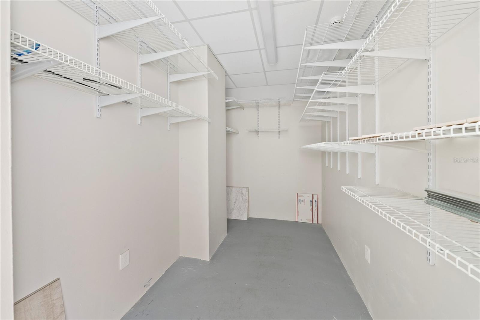 VIRAGE BAYSHORE - Residential