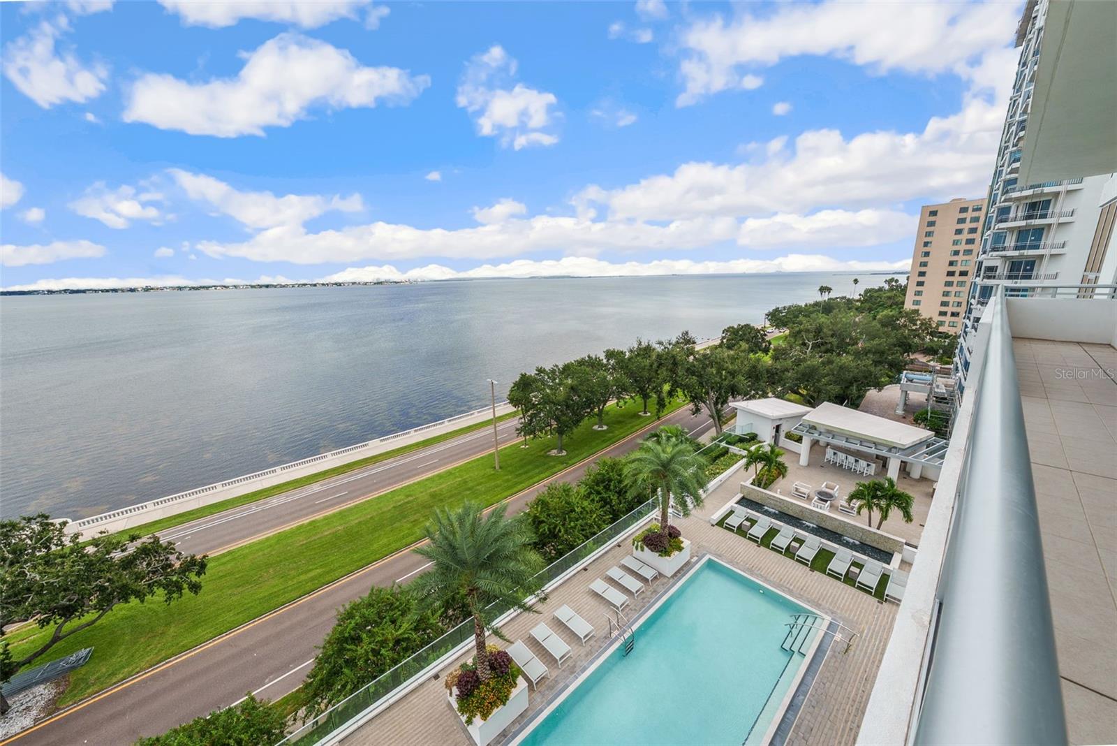 VIRAGE BAYSHORE - Residential