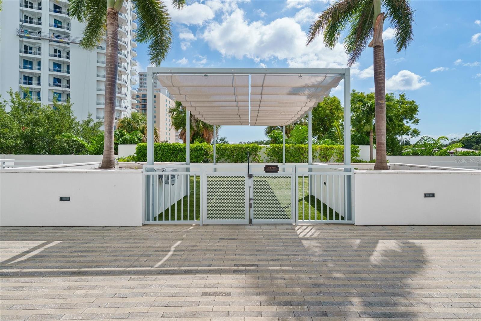 VIRAGE BAYSHORE - Residential