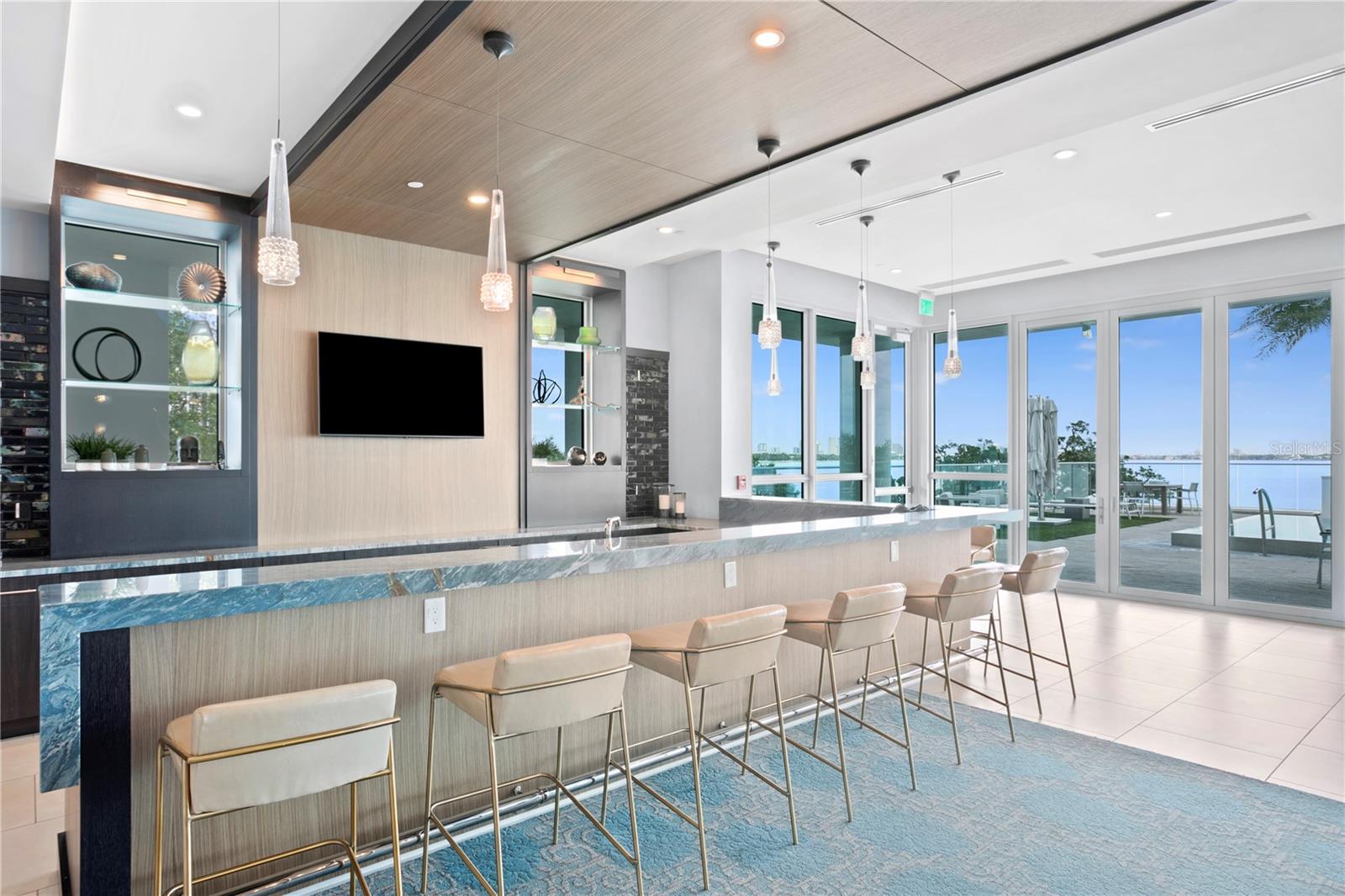 VIRAGE BAYSHORE - Residential