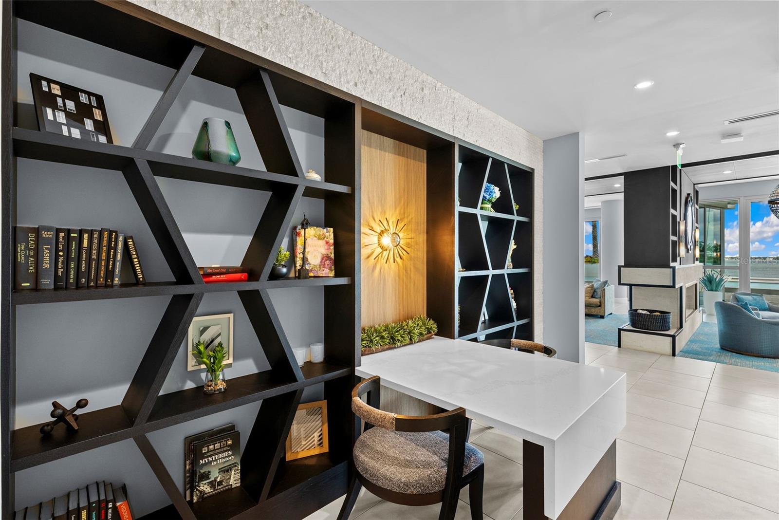 VIRAGE BAYSHORE - Residential