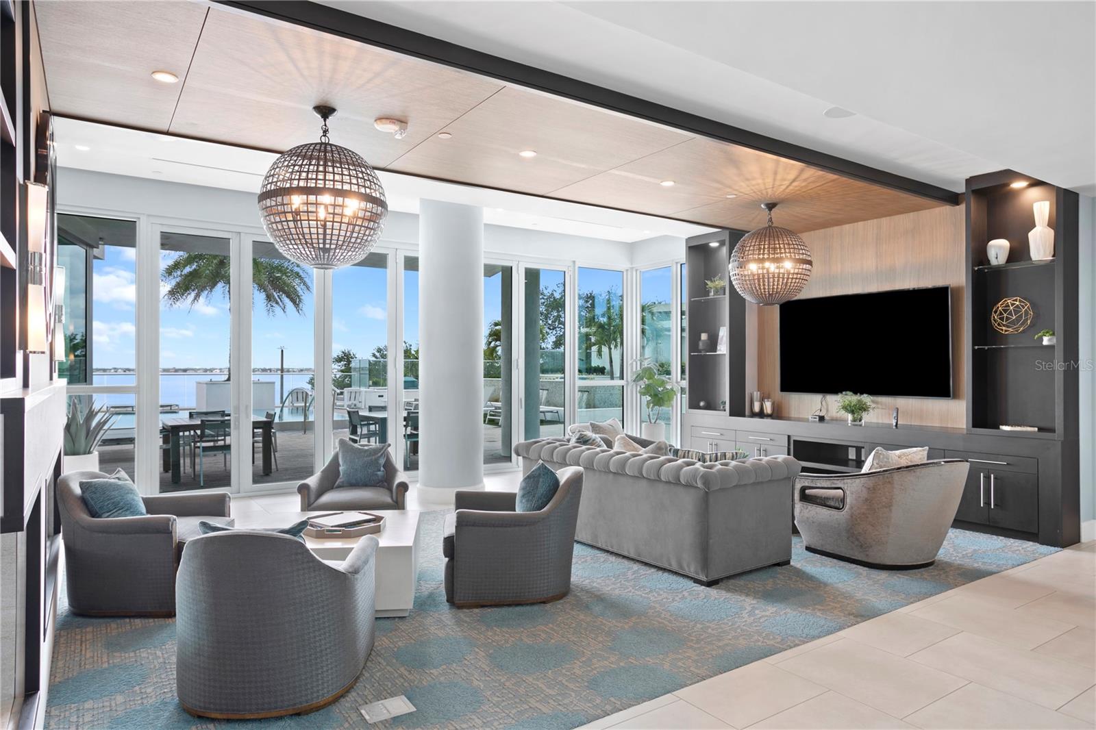 VIRAGE BAYSHORE - Residential