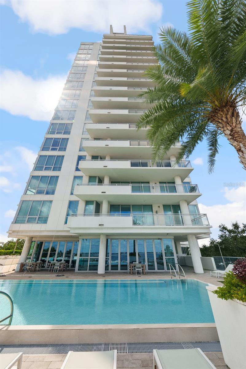 VIRAGE BAYSHORE - Residential
