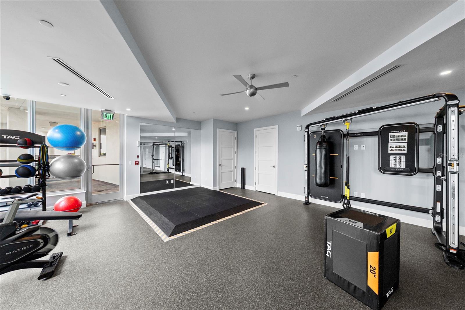 VIRAGE BAYSHORE - Residential
