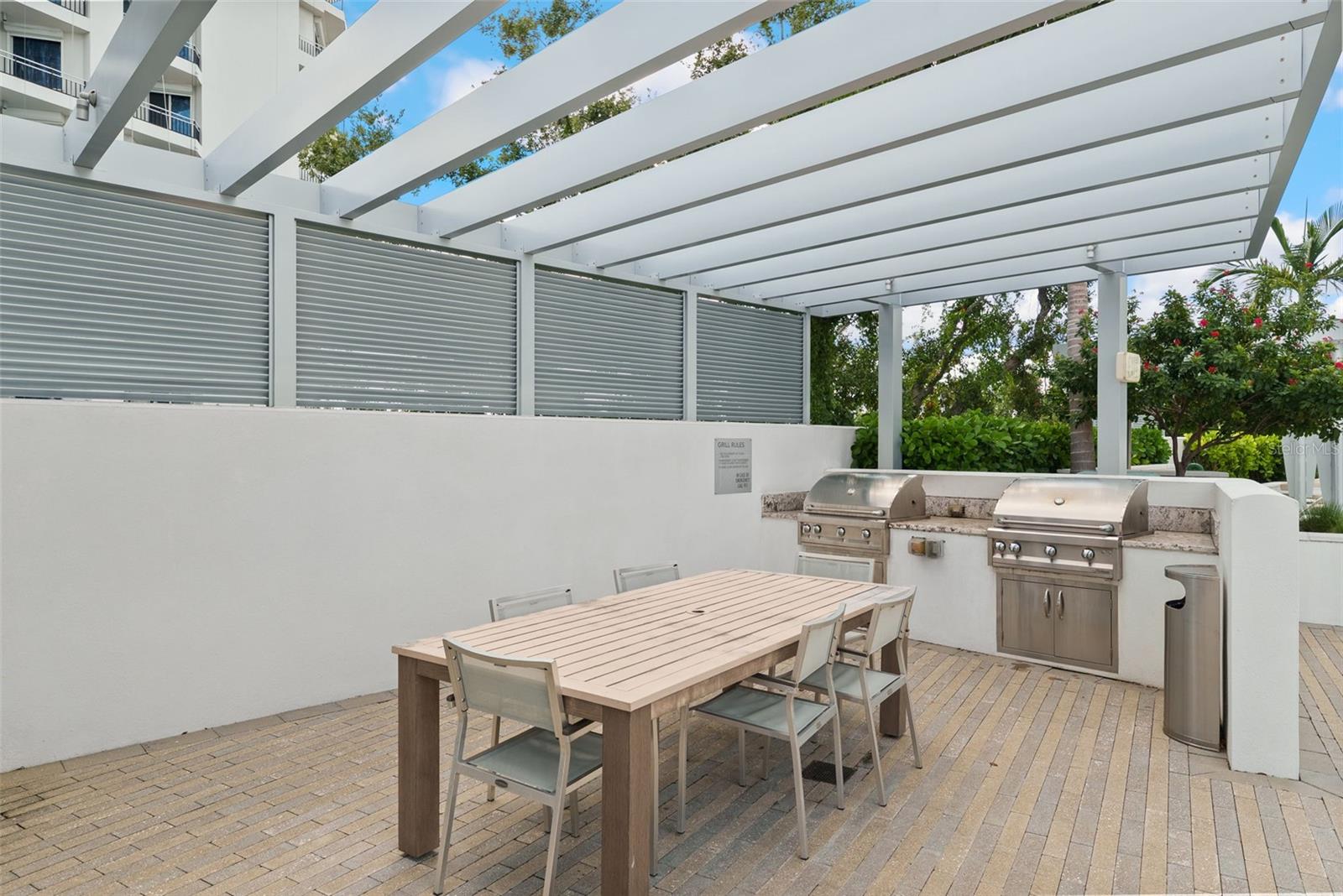 VIRAGE BAYSHORE - Residential