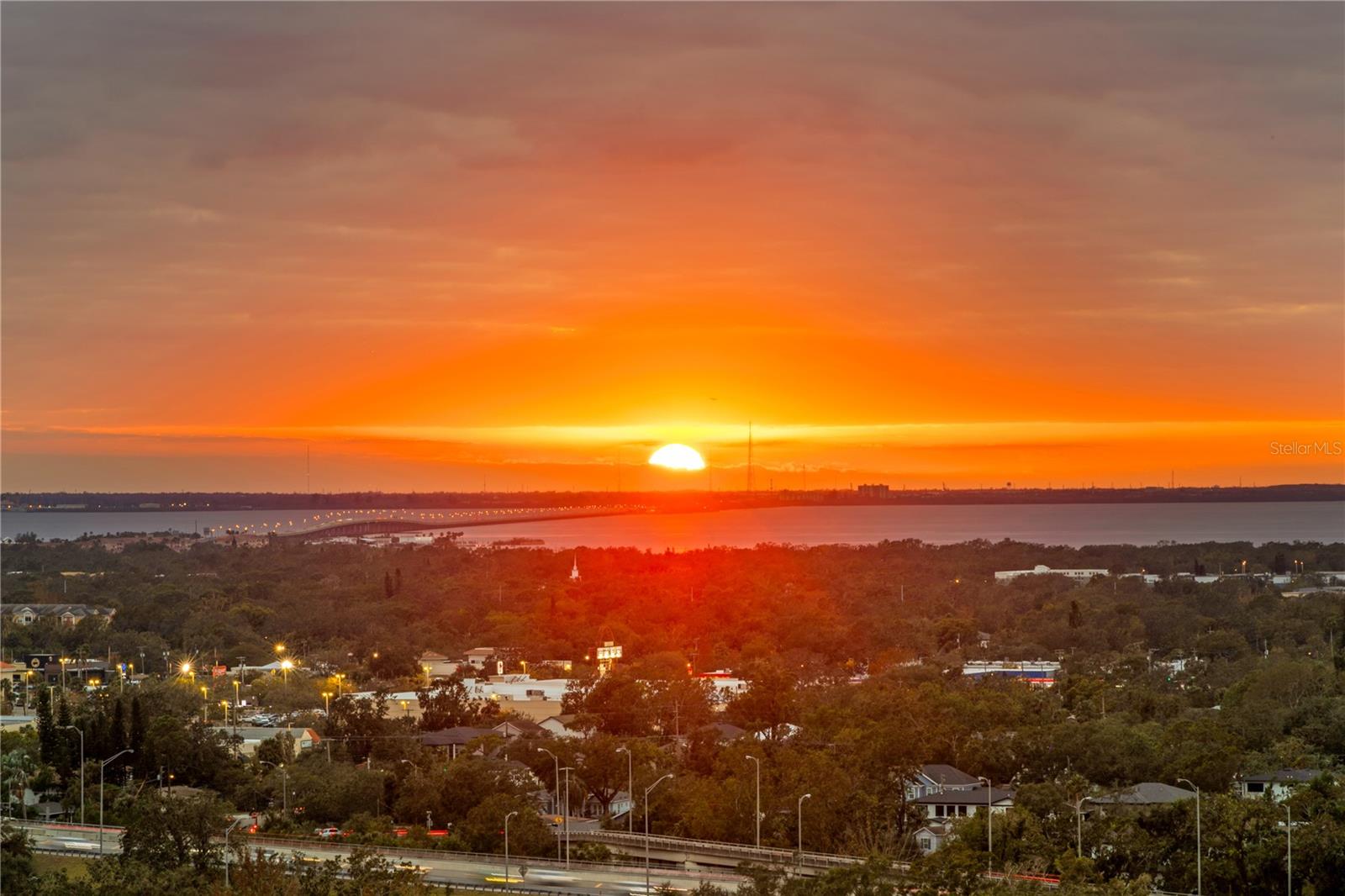 VIRAGE BAYSHORE - Residential