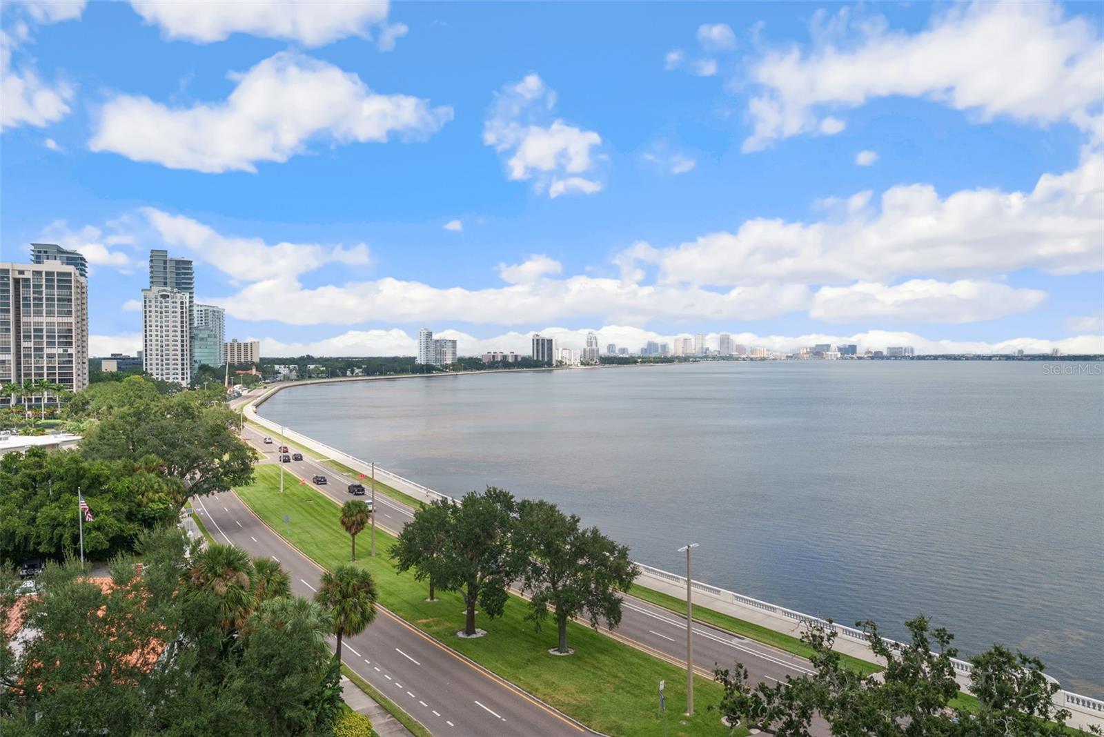 VIRAGE BAYSHORE - Residential